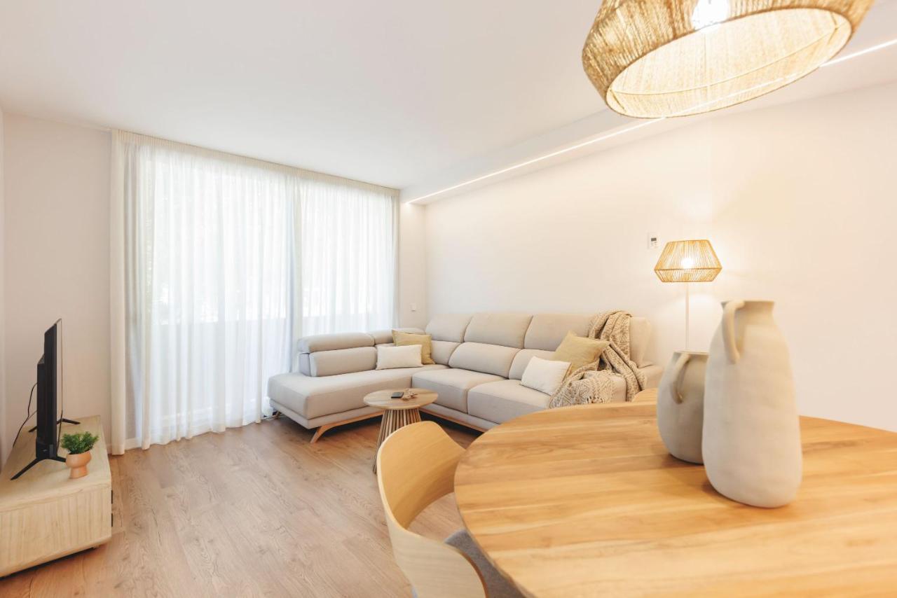 Bravissimo Devesa, 3 Bedrooms And Near The Parc Girona Exterior photo